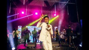 Moses Bliss – Taking Care Live | BLISS EXPERIENCE Moses Bliss – Taking Care Live | BLISS EXPERIENCE