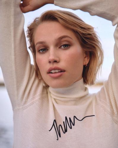 Thea Sofie Loch Næss Thea Sofie Loch Næss